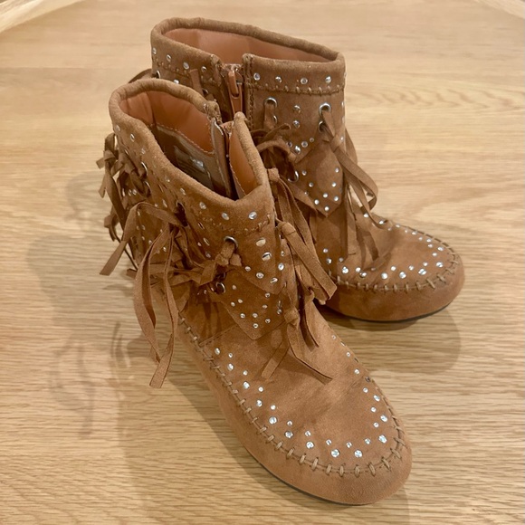 Justice Brown Fringe and Rhinestone Booties Size 3 - Picture 7 of 15